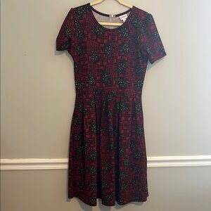 Elegant Red and Black Patterned Dress